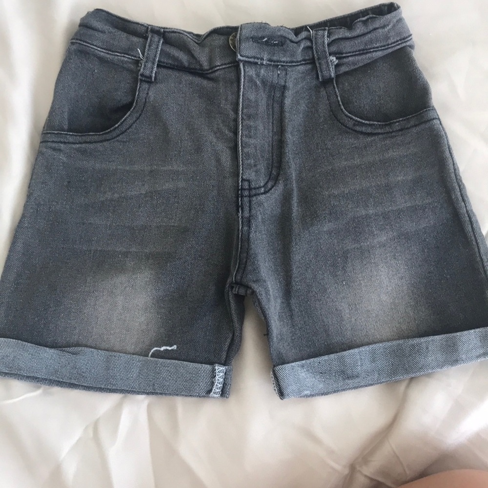 One time used baby shorts size 80